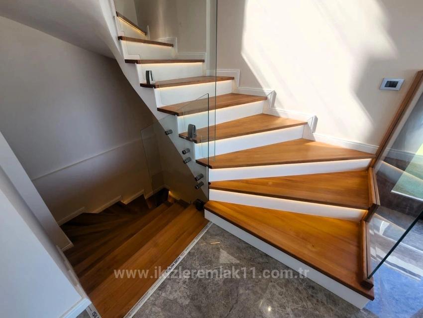 Single Detached House For Sale In Seferihisar Doğanbey With Large Garden And Panoramic Sea View