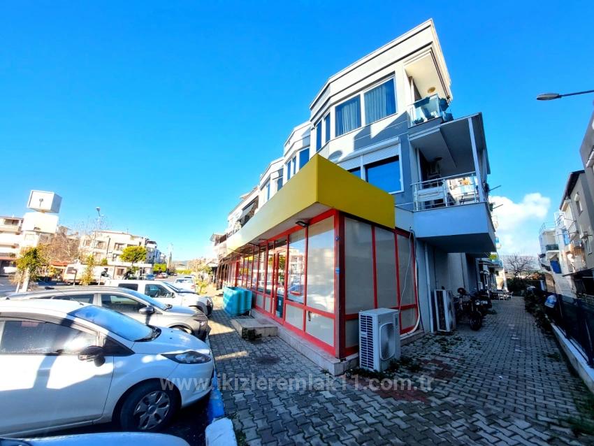 2+1 Middle Floor Flat For Sale In Seferihisar Ürkmez Center