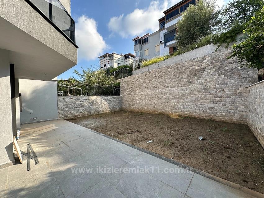2+1 Brand New Duplex Villa With Garden For Sale In Seferihisar Ürkmez Center