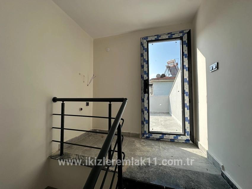 2+1 Bedroom Villa For sale in Mersin Alanı Nbh. Seferihisar Ürkmez - 170 m²