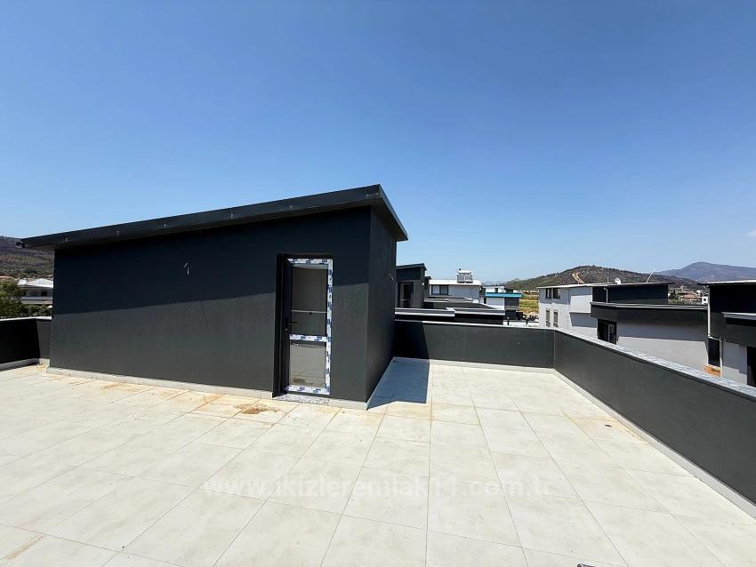 2 + 1 Villa With Detached Garden For Sale In Seferihisar Doğanbey