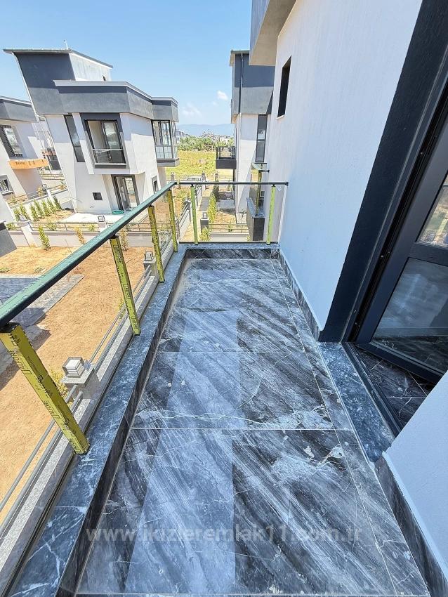 2 + 1 Villa With Detached Garden For Sale In Seferihisar Doğanbey