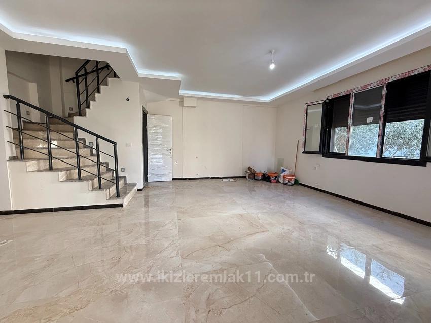 3+1 Villa With A Brand New Garden For Sale In Seferihisar Doğanbey, Close To The Sea