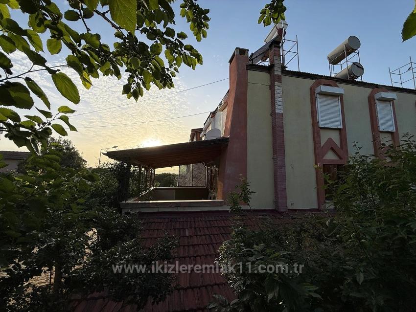 1+1 Apartment For Sale 200 Meters From The Sea In Seferihisar Ürkmez