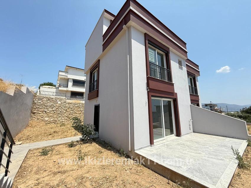 3+1 Bedroom Villa For sale in Atatürk Nbh. Seferihisar Doğanbey - 170 m²
