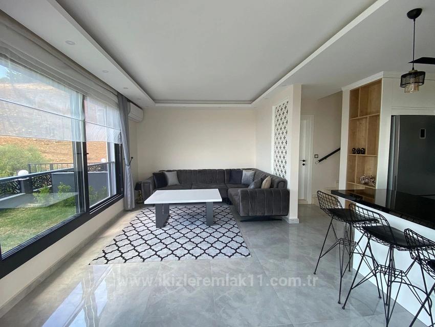 3+1 Bedroom Villa For sale in Atatürk Nbh. Seferihisar Doğanbey - 180 m²