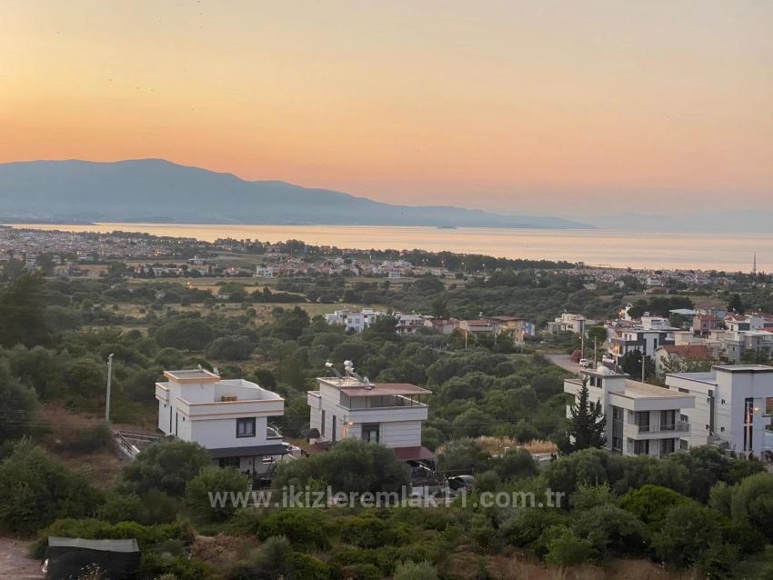 3+1 Detached Villa With Sea View And Pool For Sale In Seferihisar Doğanbey