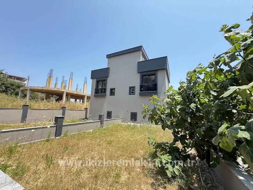2+1 Bedroom Villa For sale in Atatürk Nbh. Seferihisar Doğanbey - 185 m²