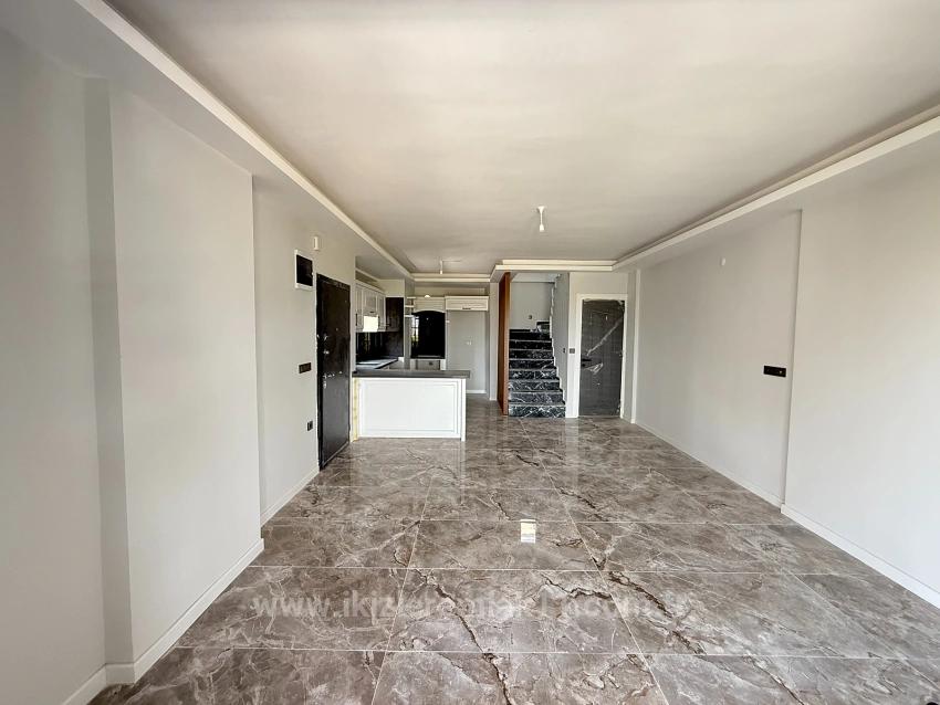 3+1 Villa With Sea View And Garden For Sale In Seferihisar Doğanbey