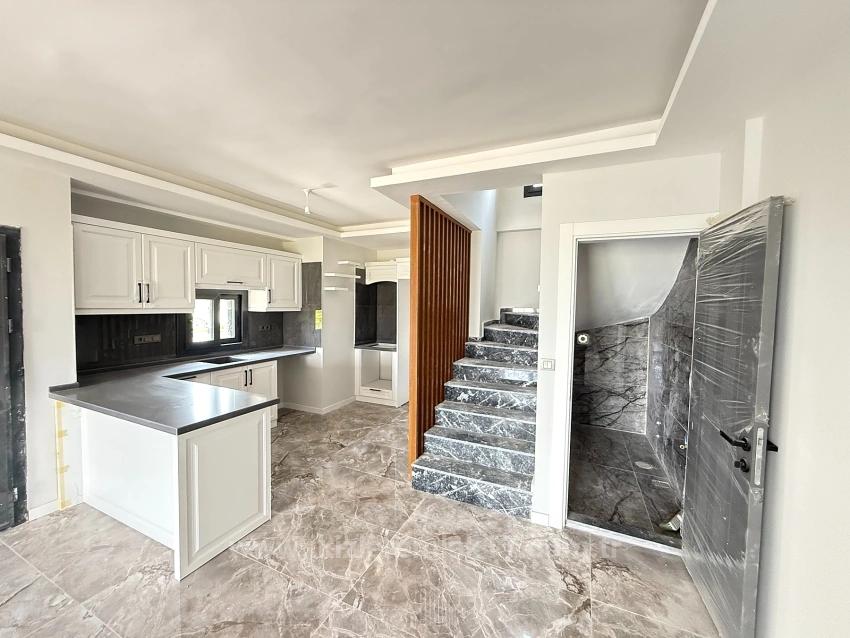 3+1 Villa With Sea View And Garden For Sale In Seferihisar Doğanbey