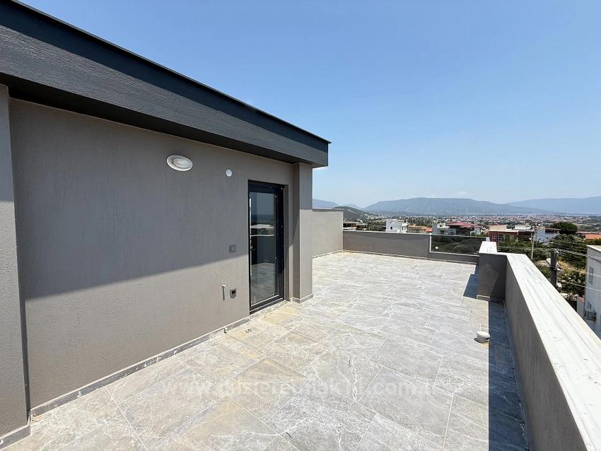 3+1 Villa With Sea View And Garden For Sale In Seferihisar Doğanbey
