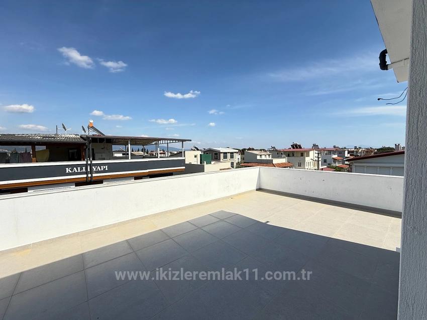 Single Detached 3+1 Duplex Villa On A 300 M2 Plot In Seferihisar Doğanbey