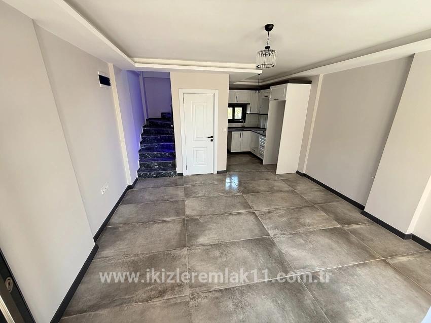 2+1 Bedroom Villa For sale in Cumhuriyet Nbh. Seferihisar Doğanbey - 165 m²