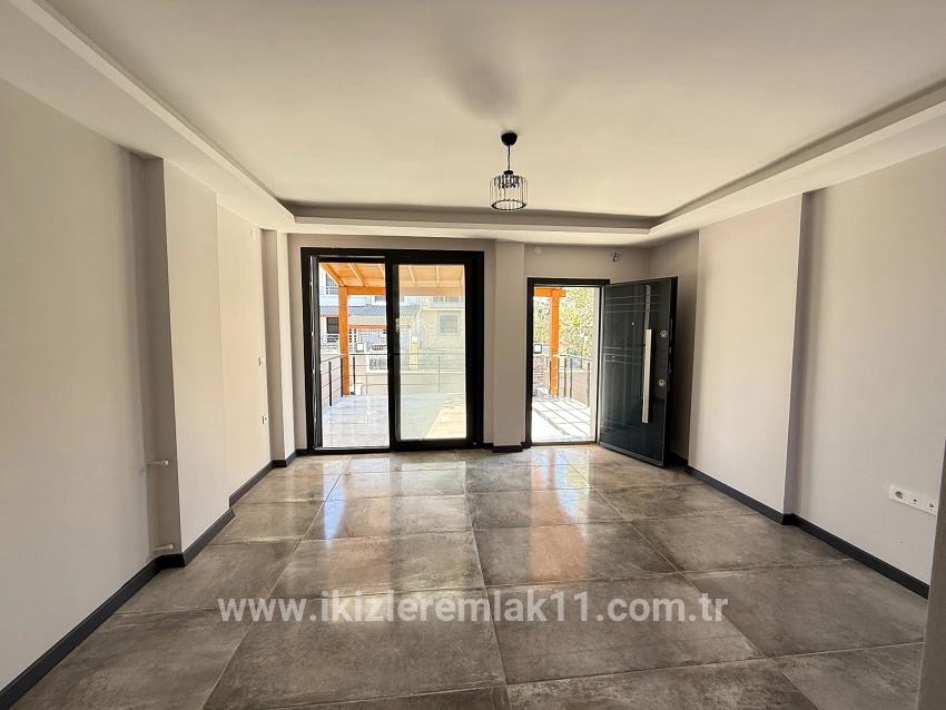 2+1 Bedroom Villa For sale in Cumhuriyet Nbh. Seferihisar Doğanbey - 165 m²