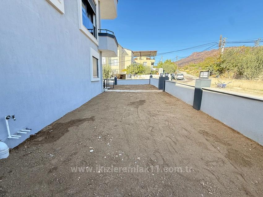 3+1 Corner Villa With Sea View And Separate Kitchen In Ürkmez