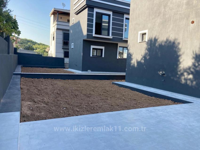 Fully Detached Luxury 3+1 Villa For Sale In Seferihisar Doğanbey