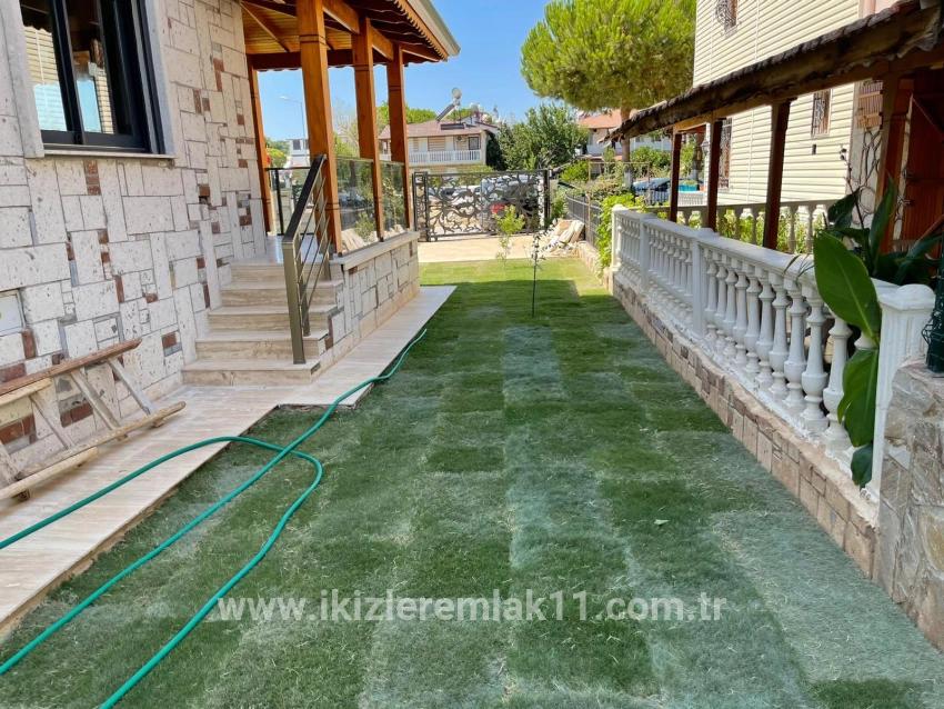 3+1 Bedroom Villa For sale in Mersin Alanı Nbh. Seferihisar Ürkmez - 175 m²