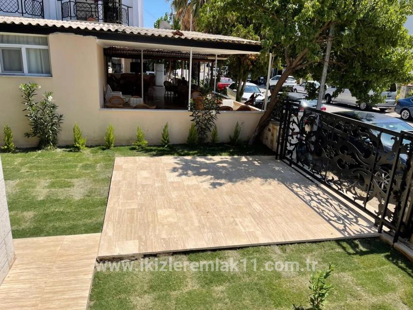 3+1 Bedroom Villa For sale in Mersin Alanı Nbh. Seferihisar Ürkmez - 175 m²