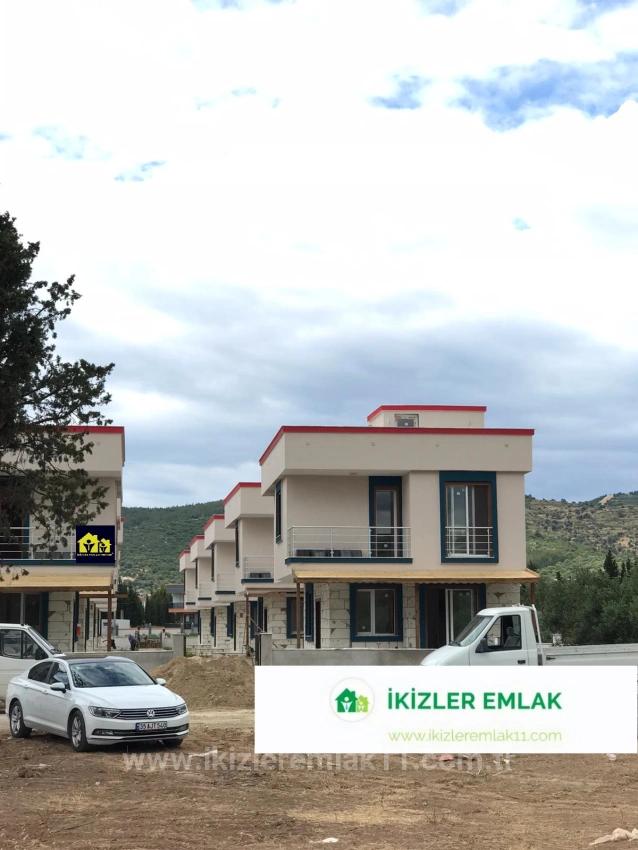 3+1 Brand New Detached Villa For Sale In Seferihisar Doğanbey