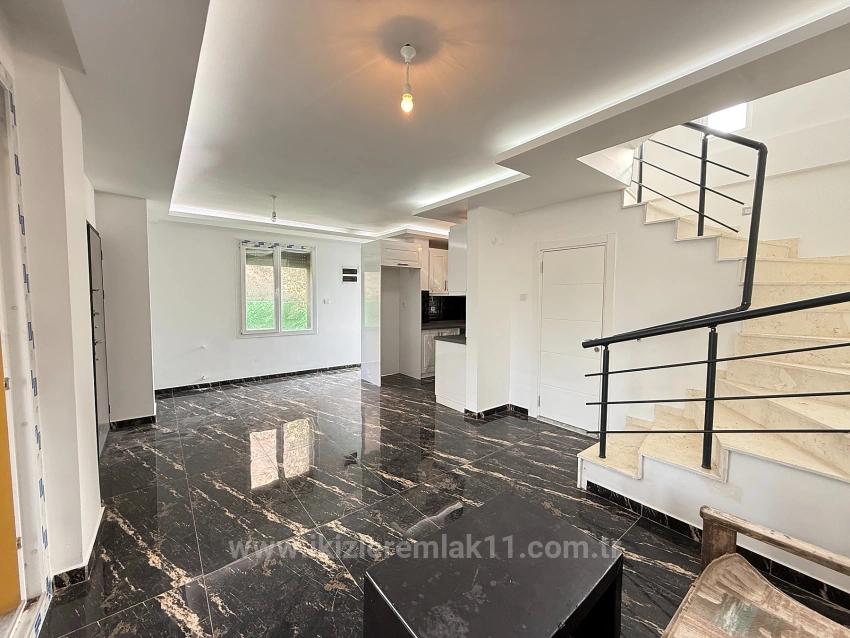 3 + 1 Brand New Villa With Large Garden For Sale In Seferihisar Doğanbey