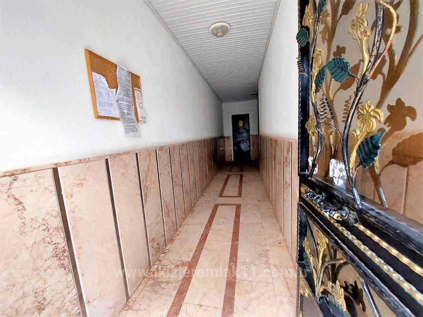 2+1 Apartment For Sale In Seferihisar Ürkmez Center, Separate Kitchen