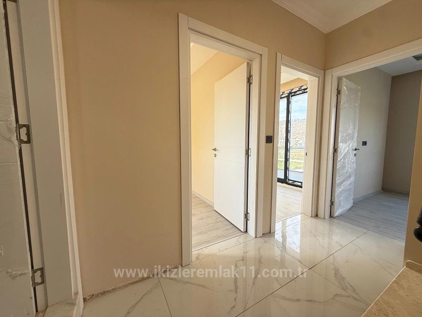 3+1 Duplex Villa With New Garden For Sale In Seferihisar Doğanbey