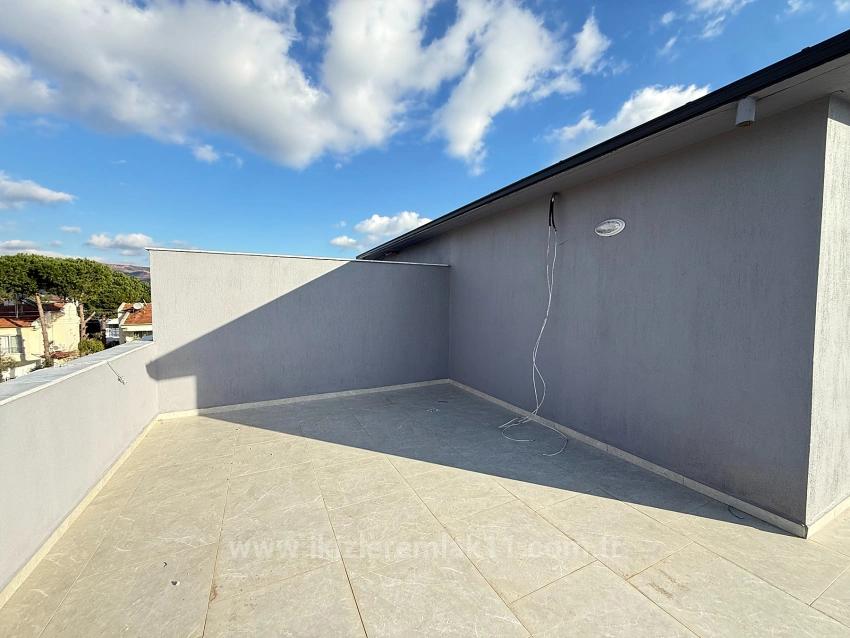 3+1 Duplex Villa With New Garden For Sale In Seferihisar Doğanbey