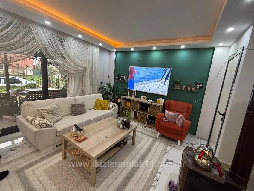 Seferihisar Doğanbey'de For Sale Garden 3+1 Expense-Free Duplex Summer House