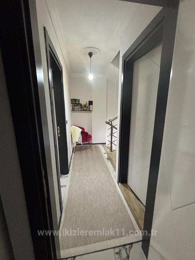 3+1 Duplex Cottage With Garden For Sale In Seferihisar Doğanbey