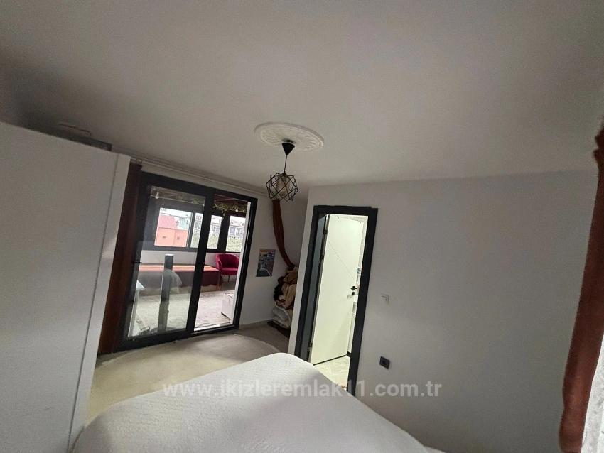 Seferihisar Doğanbey'de For Sale Garden 3+1 Expense-Free Duplex Summer House