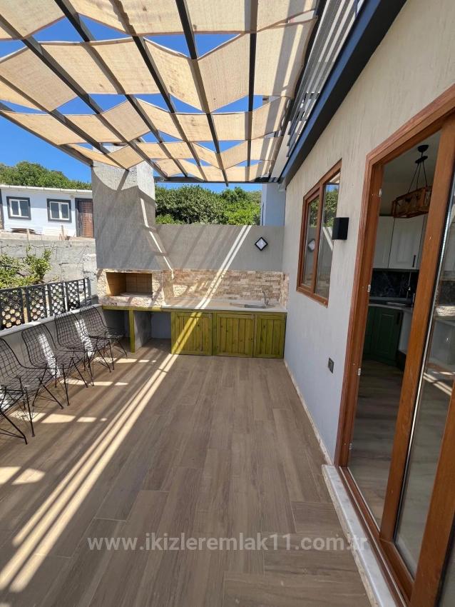 Prefabricated 2+1 Detached Summer House For Sale In Menderes Gümüldür, Within A 200 Square Meter Garden.