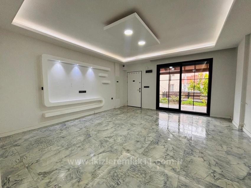 3+1 Duplex Villa For Sale In Seferihisar Doğanbey Center