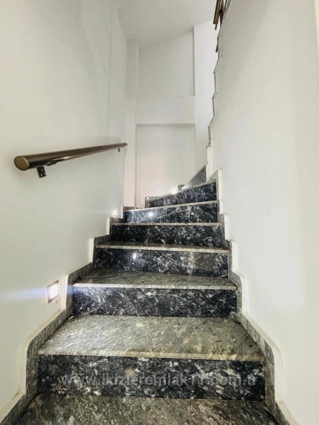 3+1 Duplex Villa For Sale In Seferihisar Doğanbey Center