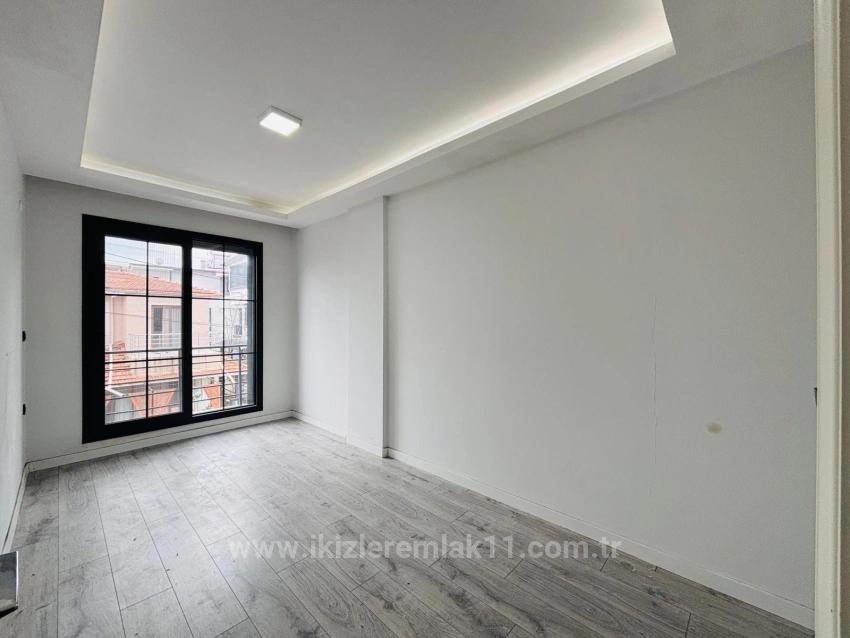 3+1 Duplex Villa For Sale In Seferihisar Doğanbey Center