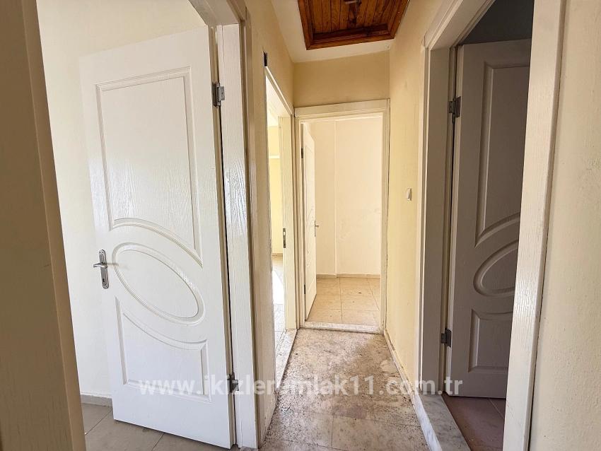 3+1 Bedroom Detached house For sale in Cumhuriyet Nbh. Seferihisar Doğanbey - 240 m²