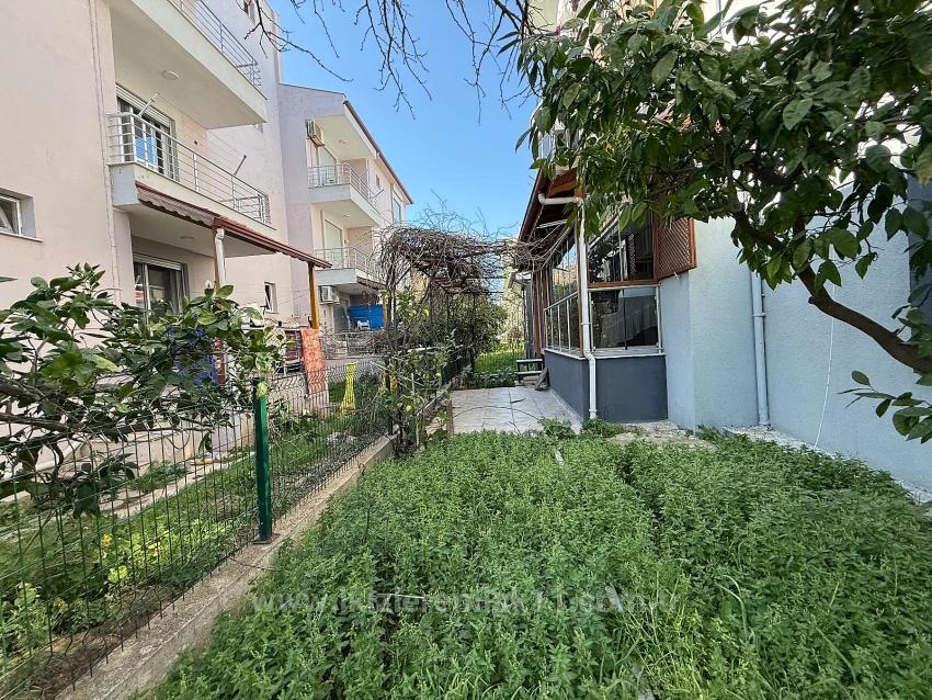 Ground Floor 2+1 Apartment With Garden For Sale In Seferihisar Ürkmez Center.