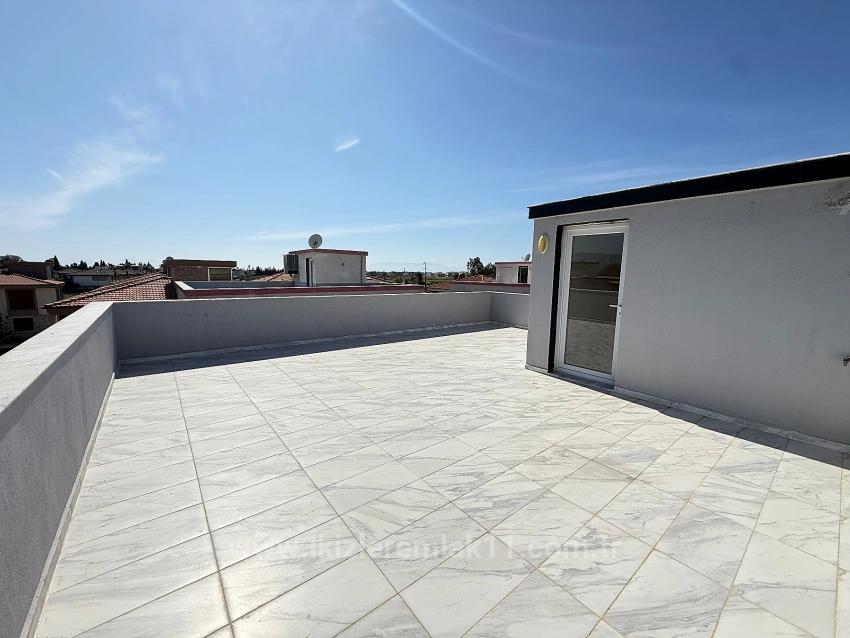 Single Detached 3+1 Villa With Large Garden For Sale In Seferihisar Doğanbey