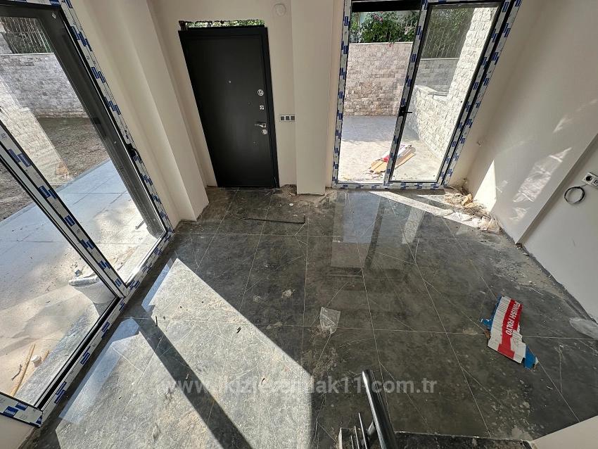 2+1 New Villa With Large Garden For Sale In Seferihisar Ürkmez