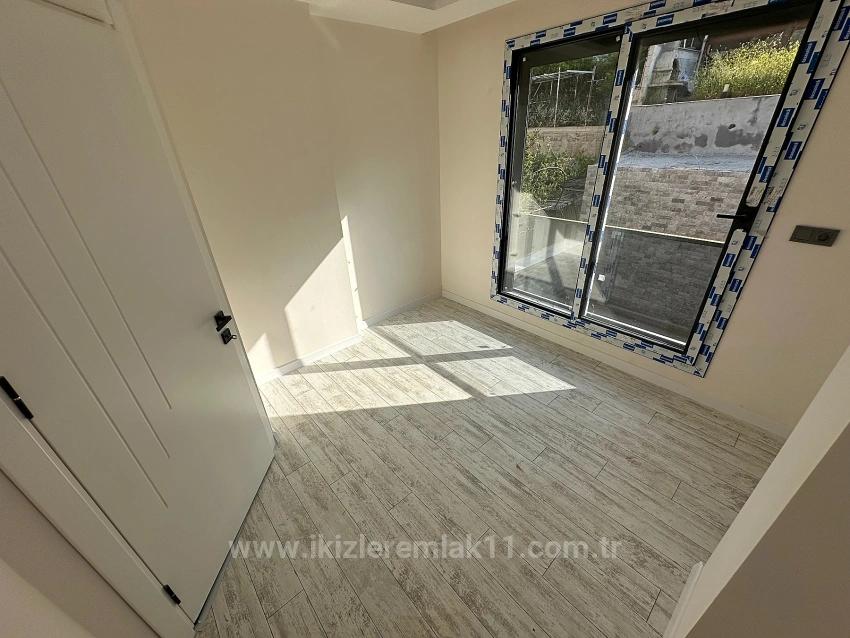 2+1 New Villa With Large Garden For Sale In Seferihisar Ürkmez