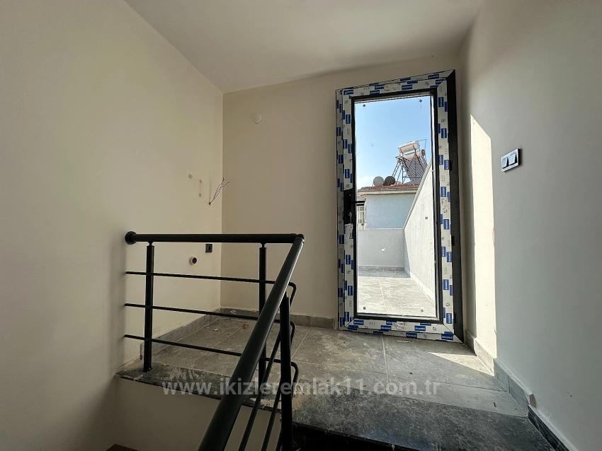 2+1 New Villa With Large Garden For Sale In Seferihisar Ürkmez