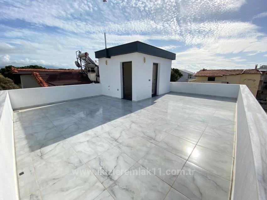 Detached 3+1 Ultra Luxury Villa By The Sea For Sale In Doğanbey