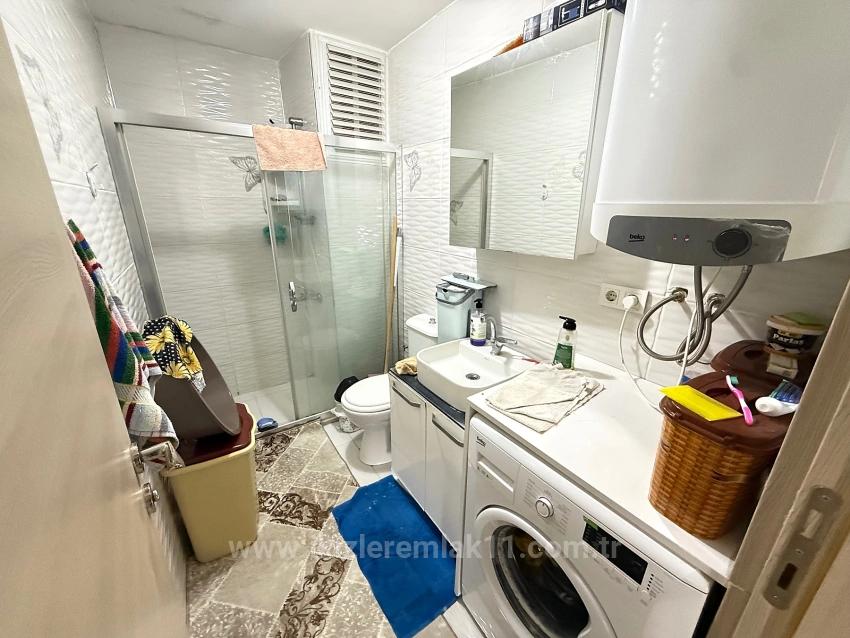 2+1 Apartment For Sale On Mid-Floor In Ürkmez Center, Seferihisar