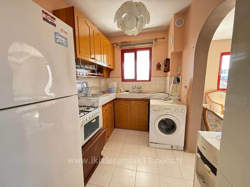 2+1 Mid-Floor Apartment For Sale In Seferihisar Ürkmez