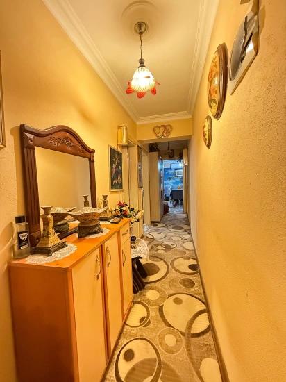 2+1 Apartment For Sale In Seferihisar Ürkmez Center, 80m2, 200m From The Sea.