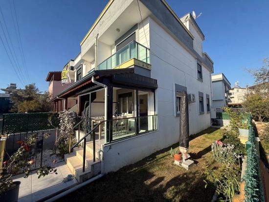 3+1 Villa With Garden For Sale Near The Sea In Doğanbey