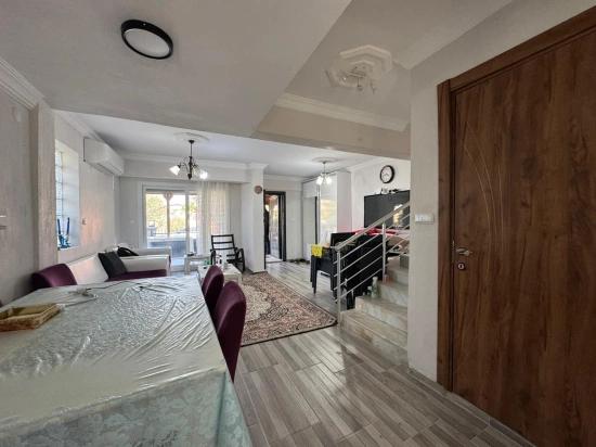 Seferihisar'cumhuriyet District, Meltem Tour Site 4+1 Villa For Sale By The Sea