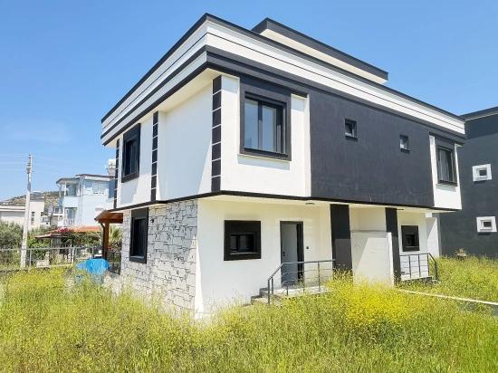 Brand New 3+1 Villa With Spacious Garden For Sale Near The Sea In Doğanbey, Seferihisar