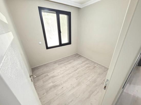 1+1 Ground Floor Apartment In Ürkmez, 100 Meters From The Sea, From İkizler.