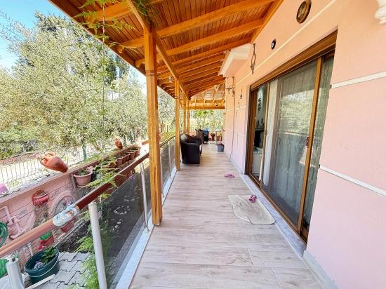 4+1 Detached Villa With Garden For Sale In Doğanbey, Seferihisar