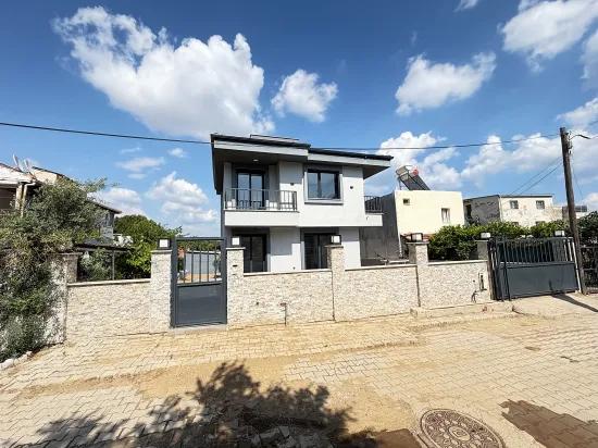 370 M2 Garden, Single Detached 3+1 Villa Near The Sea In Doğanbey